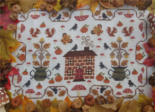 Autumn House / Crowsfeetstitching