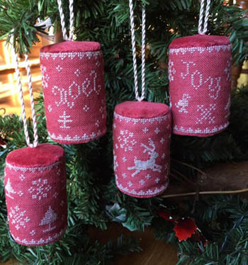 Mini Drum Christmas Ornaments / Dames Of The Needle