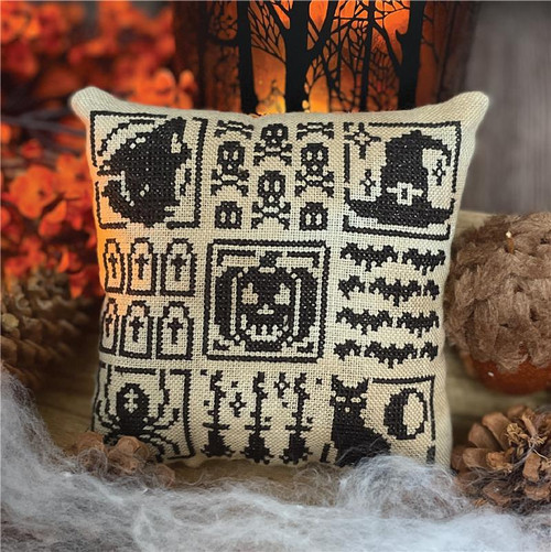 Halloween Pillow / Flossabilities