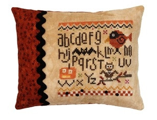 Bird In The Hand: Halloween / Heart In Hand Needleart