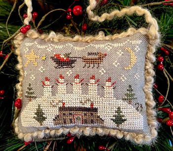 Snowman Lookout - Snowman Ornament - 2023 Annual Christmas Ornaments / Homespun Elegance Ltd