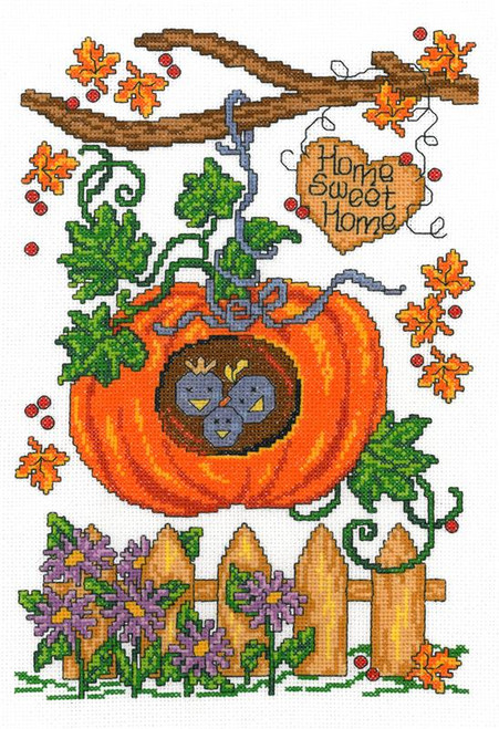 Autumn Birdhouse / Imaginating