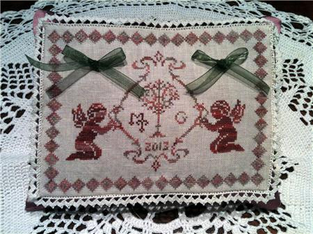 Feeling In Venice Wedding Pillow / MTV Designs