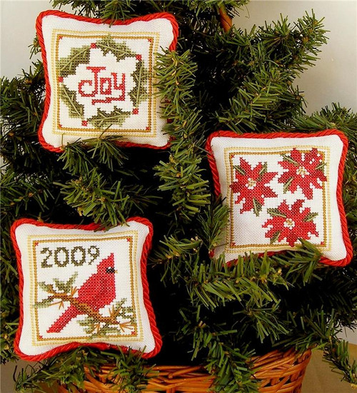 Christmas Ornaments / Prairie Grove Peddler