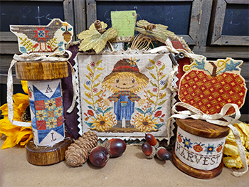 Scarecrow Spool Set / Quaint Rose Needle Arts