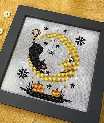 Halloween Moon / Stitches By Ethel