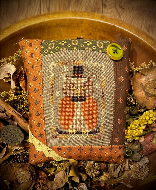 Mister Barn E. Owl / The Woolly Ewe
