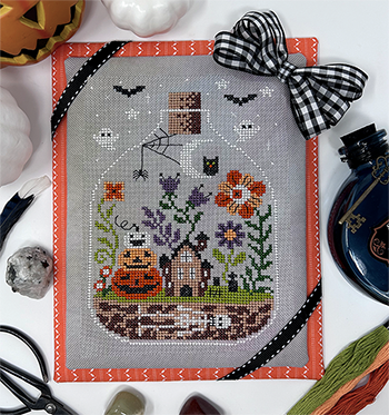 Halloween Terrarium / Tiny Modernist Inc