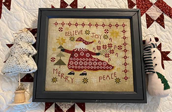 Santa's Patchwork Cloak / Pansy Patch Quilts & Stitchery