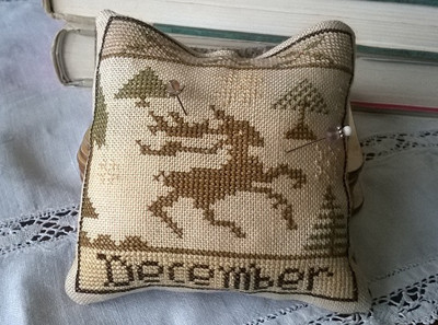 Deer (December) / Nikyscreations