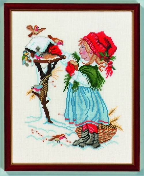 Girl with Birdhouse / Eva Rosenstand / 7714232