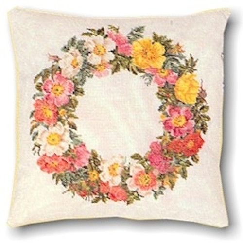 Floral Wreath Cushion / Thea Gouverneur / GOK2073
