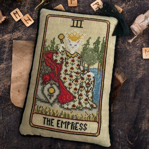 Cat Tarot III - The Empress / Dirty Annieâ€™s