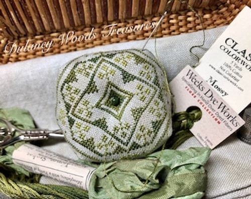 Lucky Biscornu Pattern / DulaneyWoodsTreasure