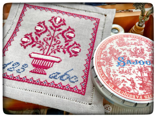 Le Panier de Paris Sampler and Sajou Collectible Tin / Elegant Thread, The