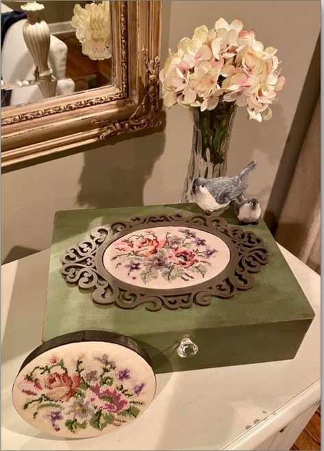 Heritage Bouquet / Violets & Verses