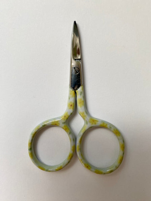 Daisies / DD Scissors