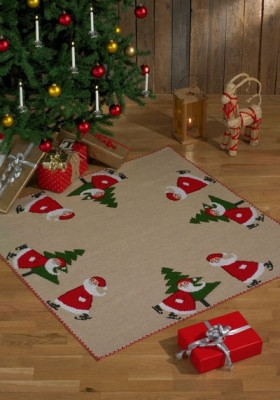 Santa Claus on Skates - Tree Skirt / Permin / 454252