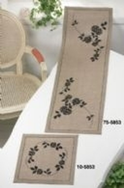 Black Roses Table Runner (Top) / Permin / 755853