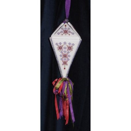 Floral Diamond Ornament / DD Designs