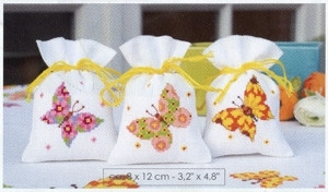 Pink Butterfly (left) / Vervaco / PNV146852