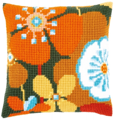 Retro Flower Cushion / Vervaco / PNV156667