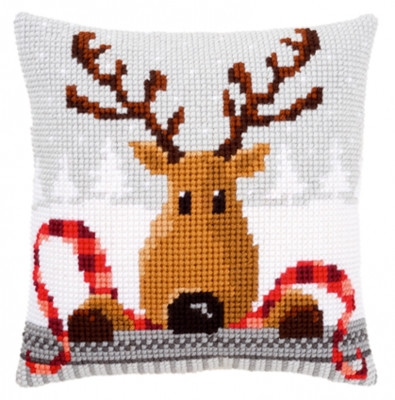 Reindeer with a Red Scarf I Pillow / Vervaco / PNV148051