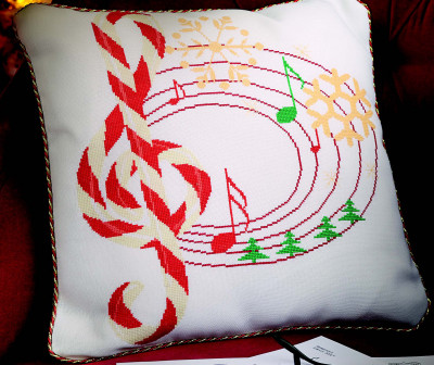 Musique De Noel (Christmas Music) / Alessandra Adelaide Needleworks