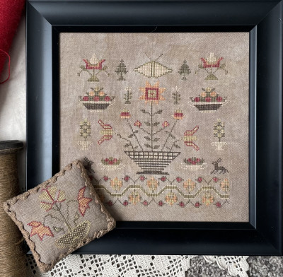 Elizabeth's Autumn Basket  / From The Heart Needleart