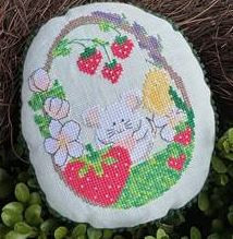 Mousy's Strawberry Basket / Luhu Stitches