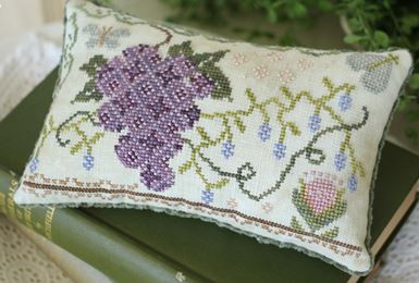 Vineyard Faire / October House Fiber Arts