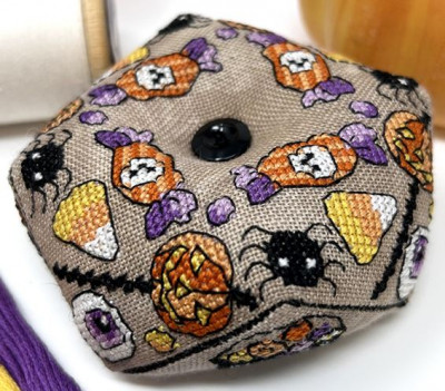 Treat Biscornu / Tiny Modernist Inc