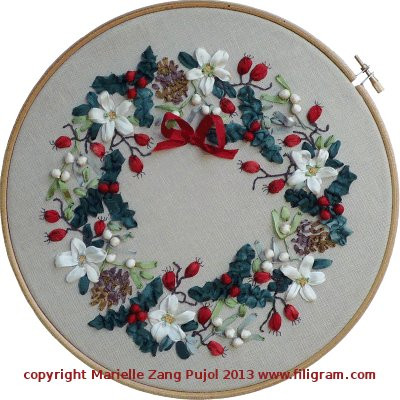 Ribbon's Christmas Wreath / Filigram