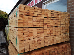 304 PCS HARDWOOD SAWN ENGLISH OAK OFFCUTS ( PACK OFFER ) 304 PCS HARDWOOD SAWN ENGLISH OAK OFFCUTS ( PACK OFFER )