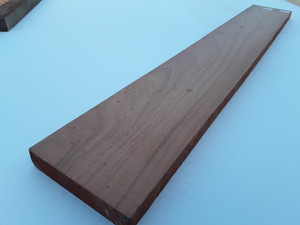 HARDWOOD KILN DRIED RHODESIAN TEAK PLANK / BOARD / TIMBER OFFCUT HARDWOOD KILN DRIED RHODESIAN TEAK PLANK / BOARD / TIMBER OFFCUT