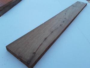 HARDWOOD KILN DRIED AFRICAN TIMBER KIAAT PLANK / BOARD OFFCUT HARDWOOD KILN DRIED AFRICAN TIMBER KIAAT PLANK / BOARD OFFCUT