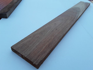 HARDWOOD TIMBER KILN DRIED AFRICAN KIAAT PLANK / BOARD OFFCUT