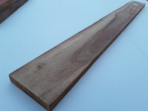 HARDWOOD TIMBER KILN DRIED AFRICAN KIAAT BOARD / PLANK OFFCUT * RARE * HARDWOOD TIMBER KILN DRIED AFRICAN KIAAT BOARD / PLANK OFFCUT * RARE *