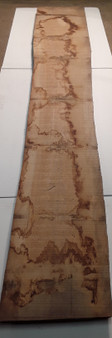 HARDWOOD SAWN TIMBER AIR DRIED WANEY EDGE / LIVE EDGE OAK BOARD / PLANK OFFCUT