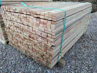Softwood Fresh Sawn Mixed Larch / Douglas Fir Timber Rail Offcuts