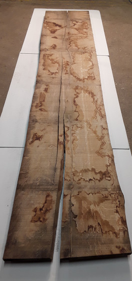 HARDWOOD TIMBER SAWN DRIED WANEY EDGE / LIVE EDGE OAK BOARD / PLANK OFFCUT