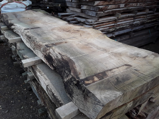 HARDWOOD CHARACTER WANEY EDGE / LIVE EDGE RUSTIC OAK SLABS / TABLES