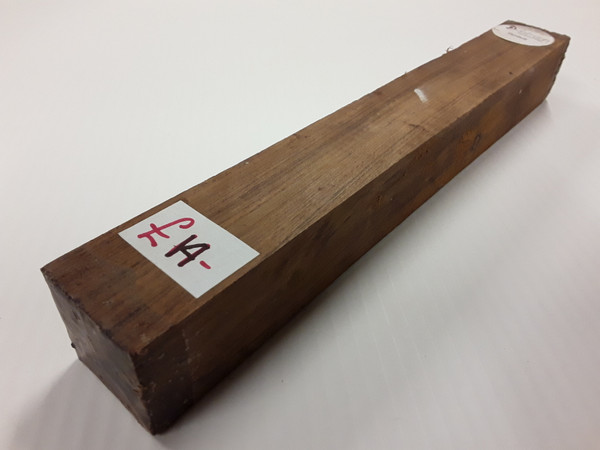 HARDWOOD KILN DRIED TIMBER AFRICAN TAMBOTI WOODTURNING / SPINDLE BLANK
