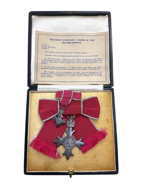 WW2 British Womens Mary White MBE Silver Medal Full Size & Miniature In Box