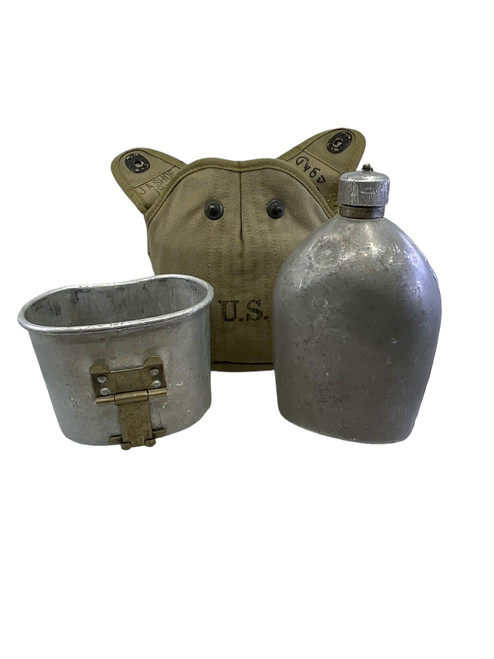 WW2 US Army Canteen Cup and Carrier Dated 1942