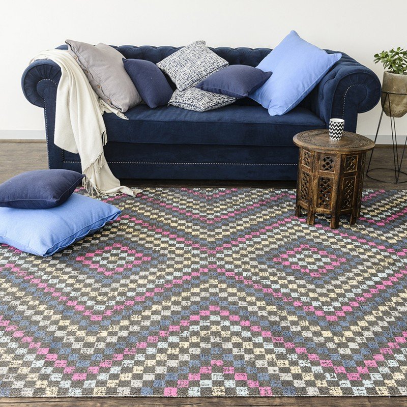 Pink Triangular Rugs Online Perth