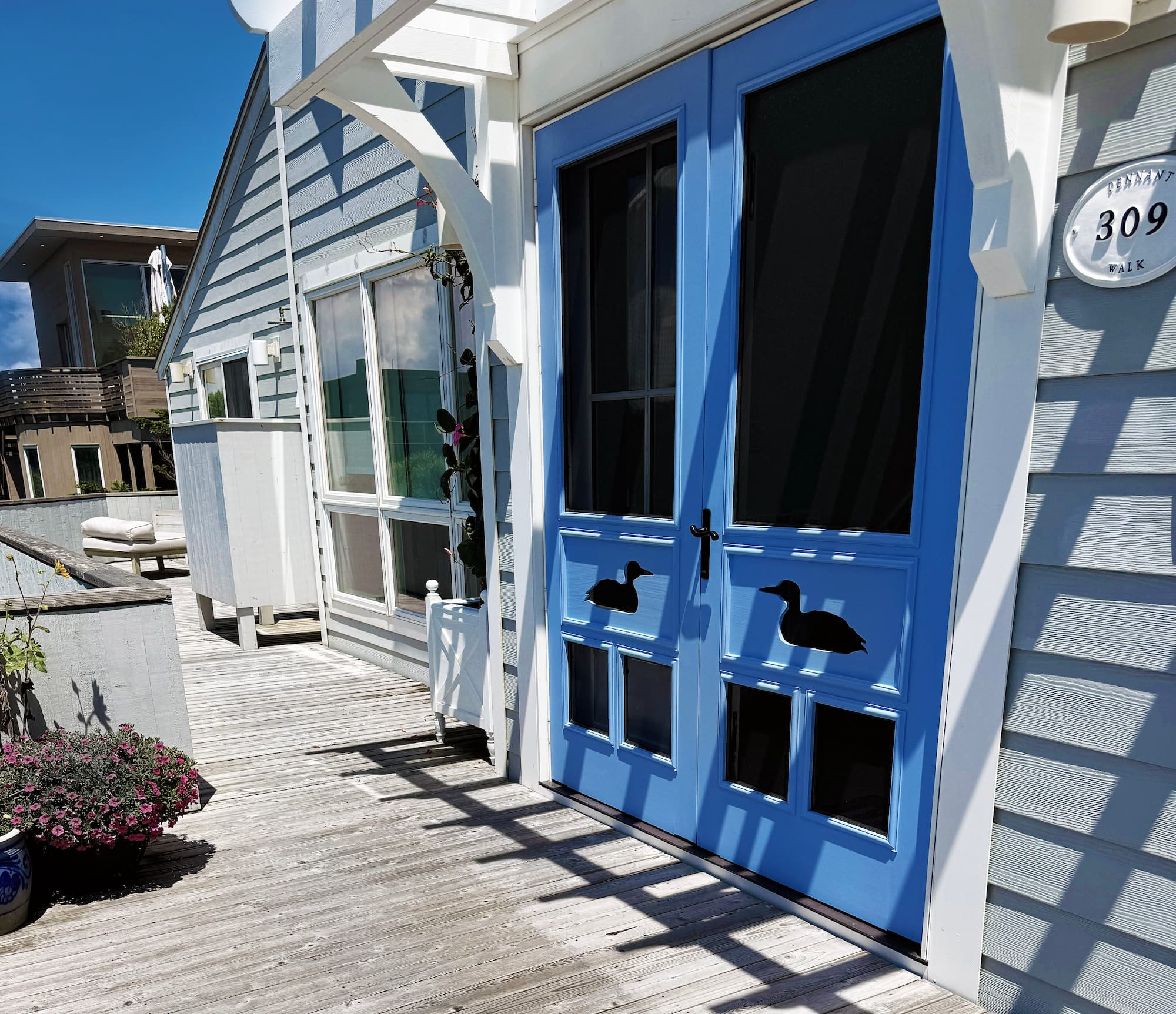 Premium Series Loon Wood Screen Door