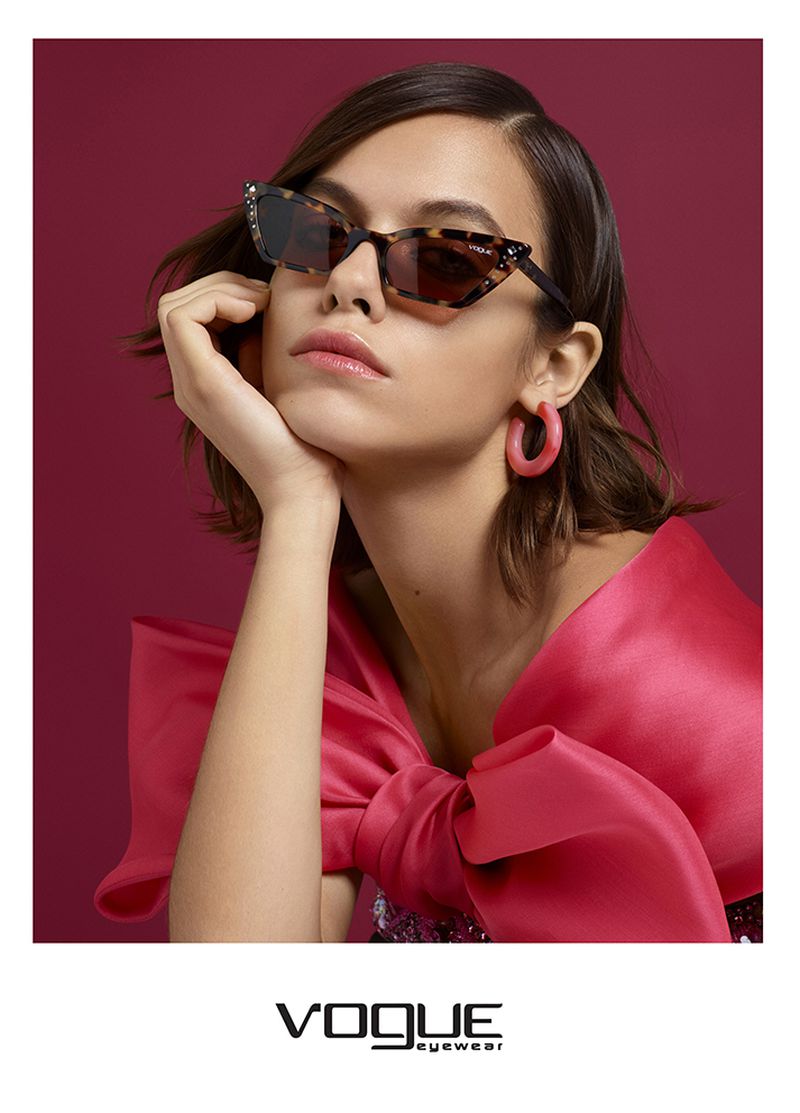 Vogue Eyewear: Fashion-Forward Glasses That Define Your Style