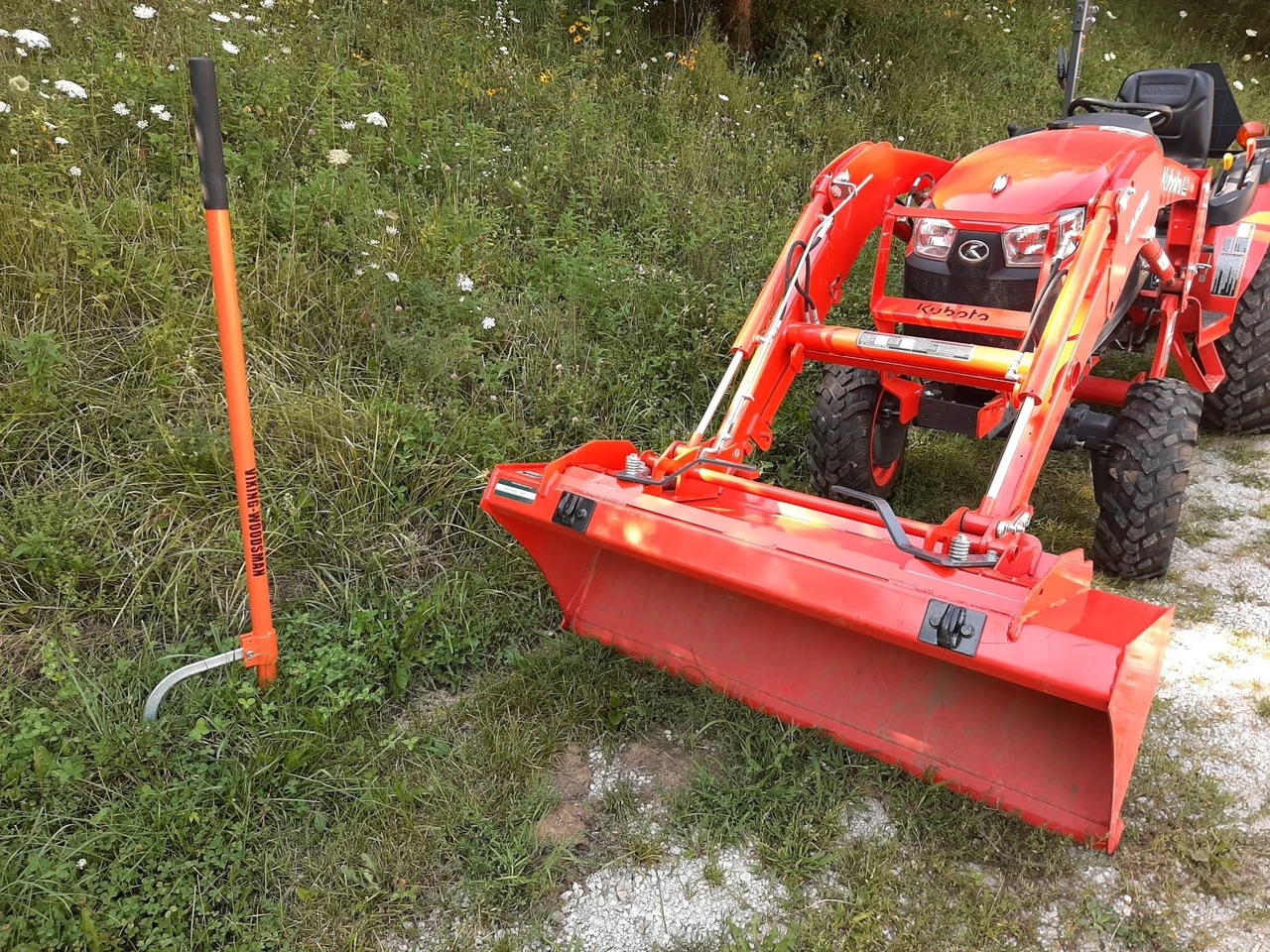 Viking Woodsman 60 inch Aluminum Handle Peavey and 33 inch new designed Hookaroon. Stronger then Steel with less weight   Use in wood lot with chainsaw or Bandsaw mill