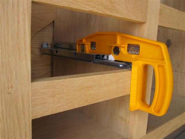 Tandem Drawer Slide Mounting Tool